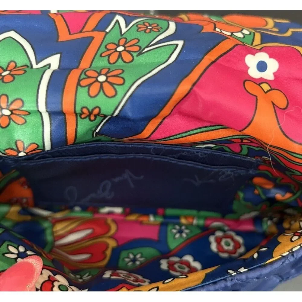 Vera Bradley small puffy wristlet‎ in retired Lapis pattern